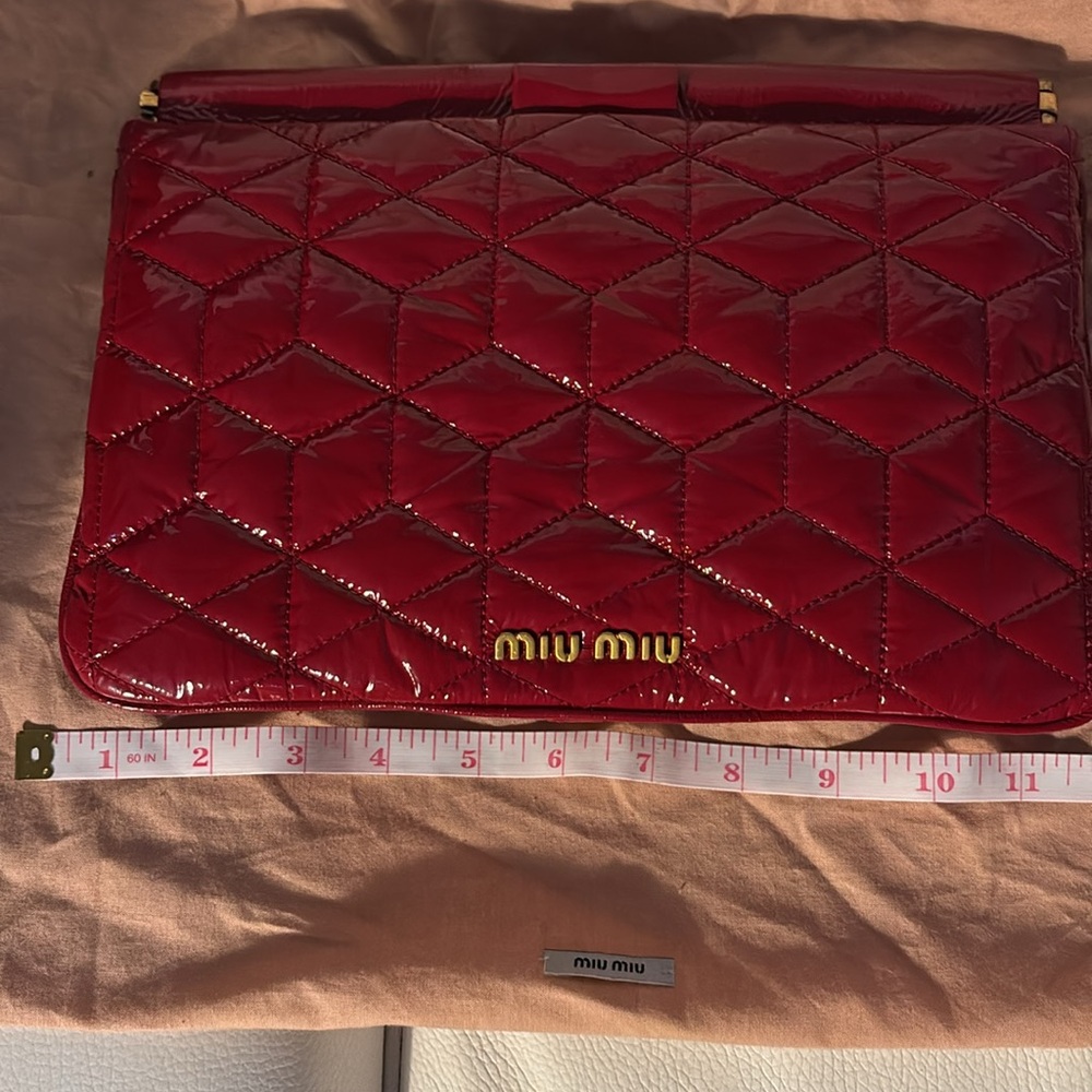 NEW Never Used MiuMiu Red Clutch bag. Matelassé leather clutch bag - Picture 13 of 15